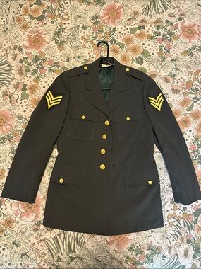 Vintage US Army Green Class A Dress Uniform Jacket Wool with Loose Patches